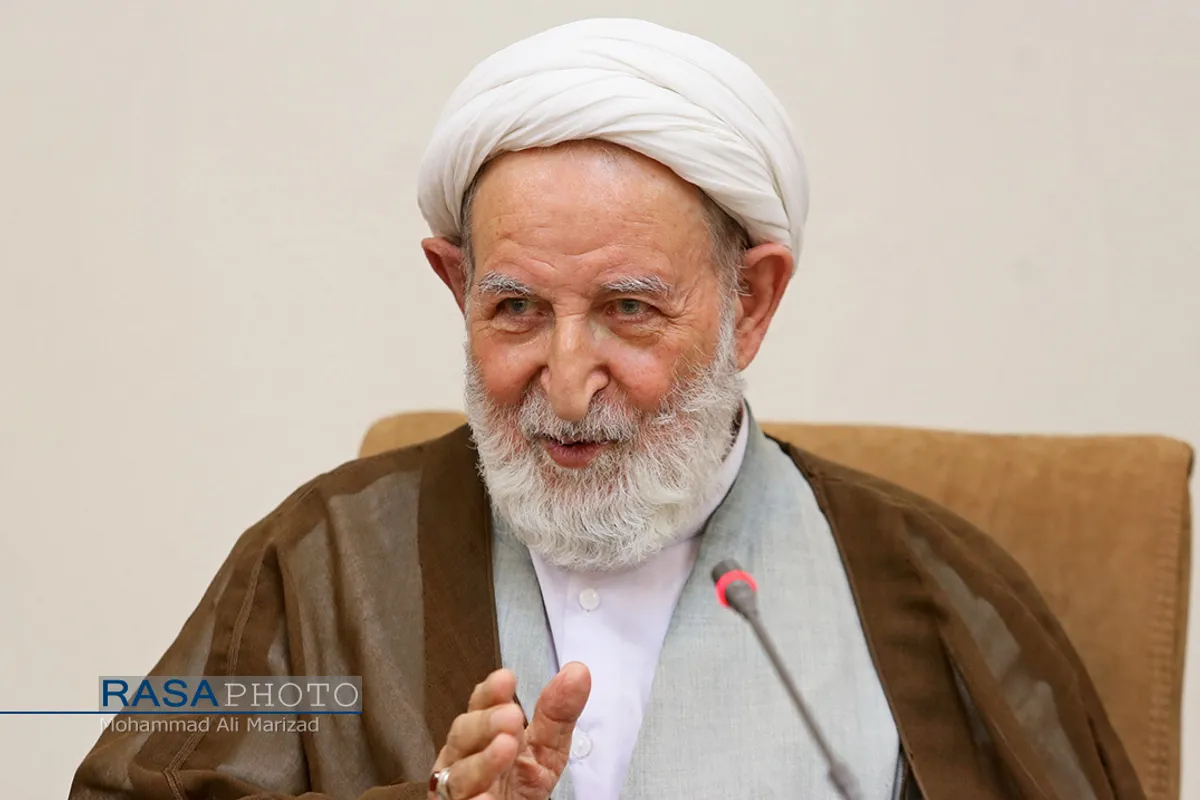 دیدار جمعی از دادستان&zwnj;های قوه قضاییه با آیت الله یزدی رئیس جامعه مدرسین&lrm;