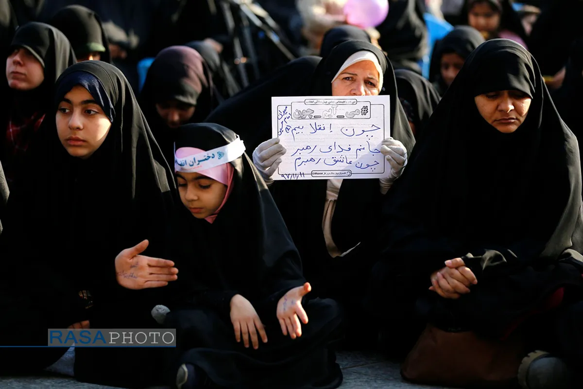اجتماع دختران انقلاب در میدان امام حسین (ع) تهران