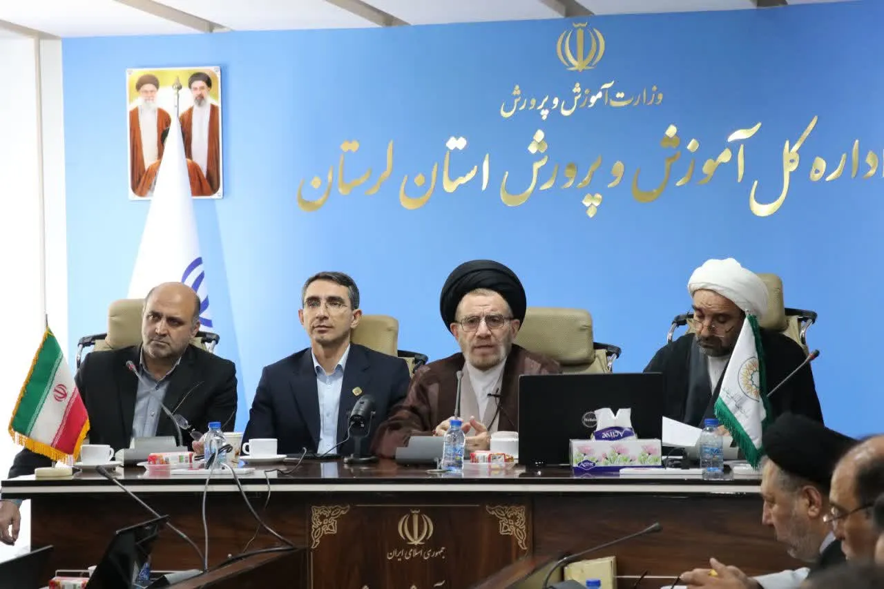تمدن نوین اسلامی در گرو پیوند علم، ایمان و اخلاق است
