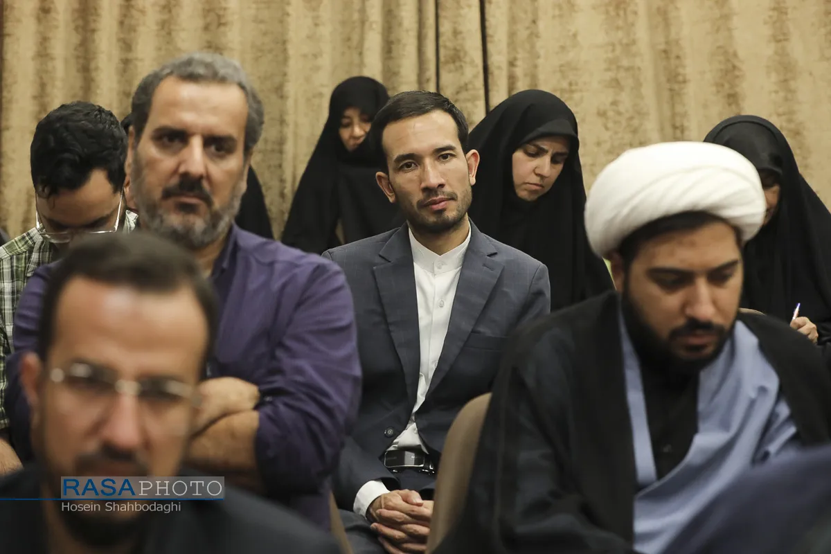 آیین رونمایی از کتاب بعثت خون
