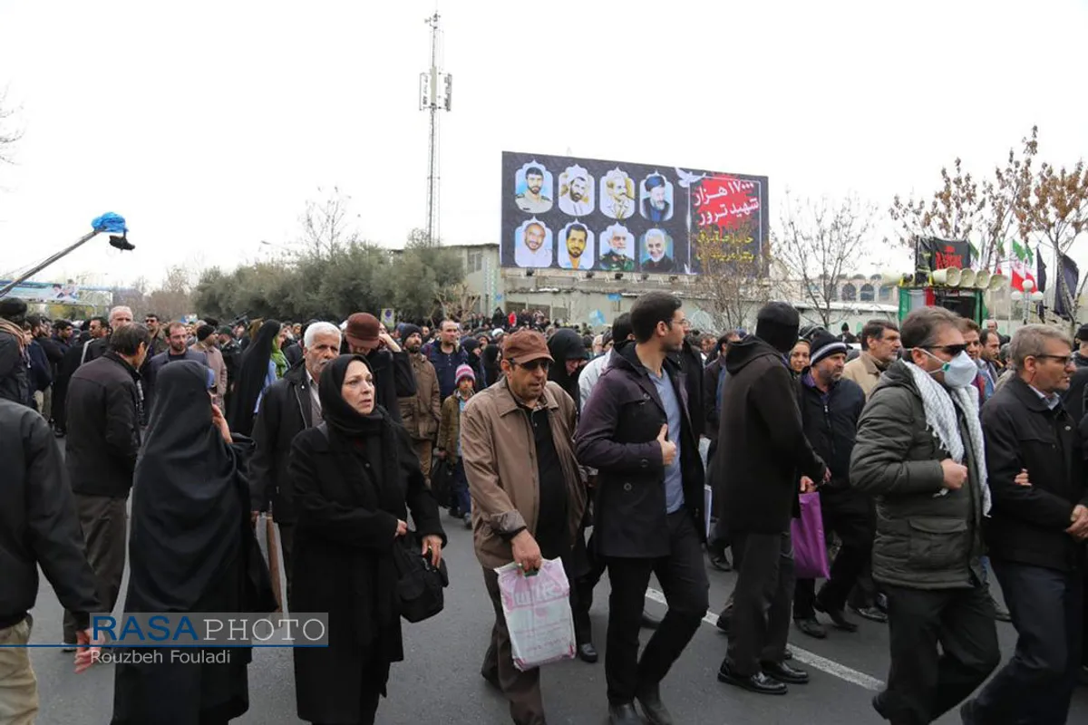 جمعیت بی نظیر نماز جمعه تهران به امامت رهبر انقلاب