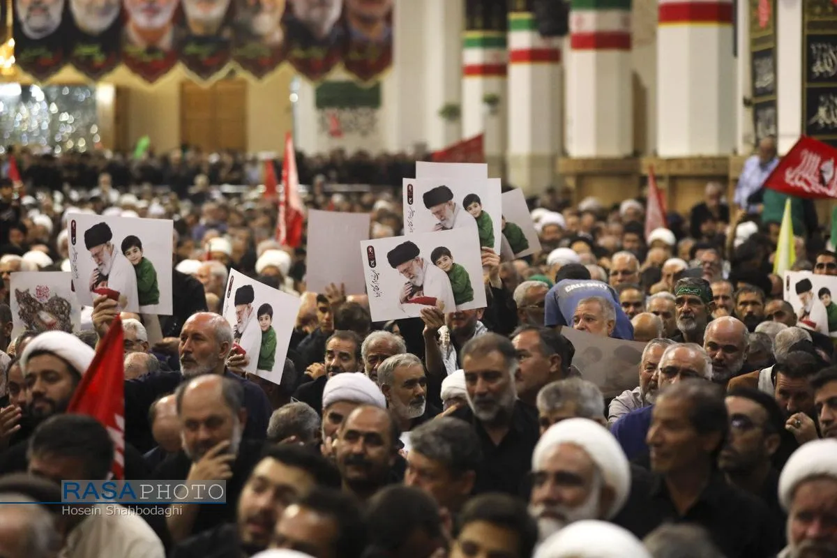 بزرگداشت امام شهید از سوی رهبر معظم انقلاب در حرم کریمه اهل&zwnj;بیت (س)