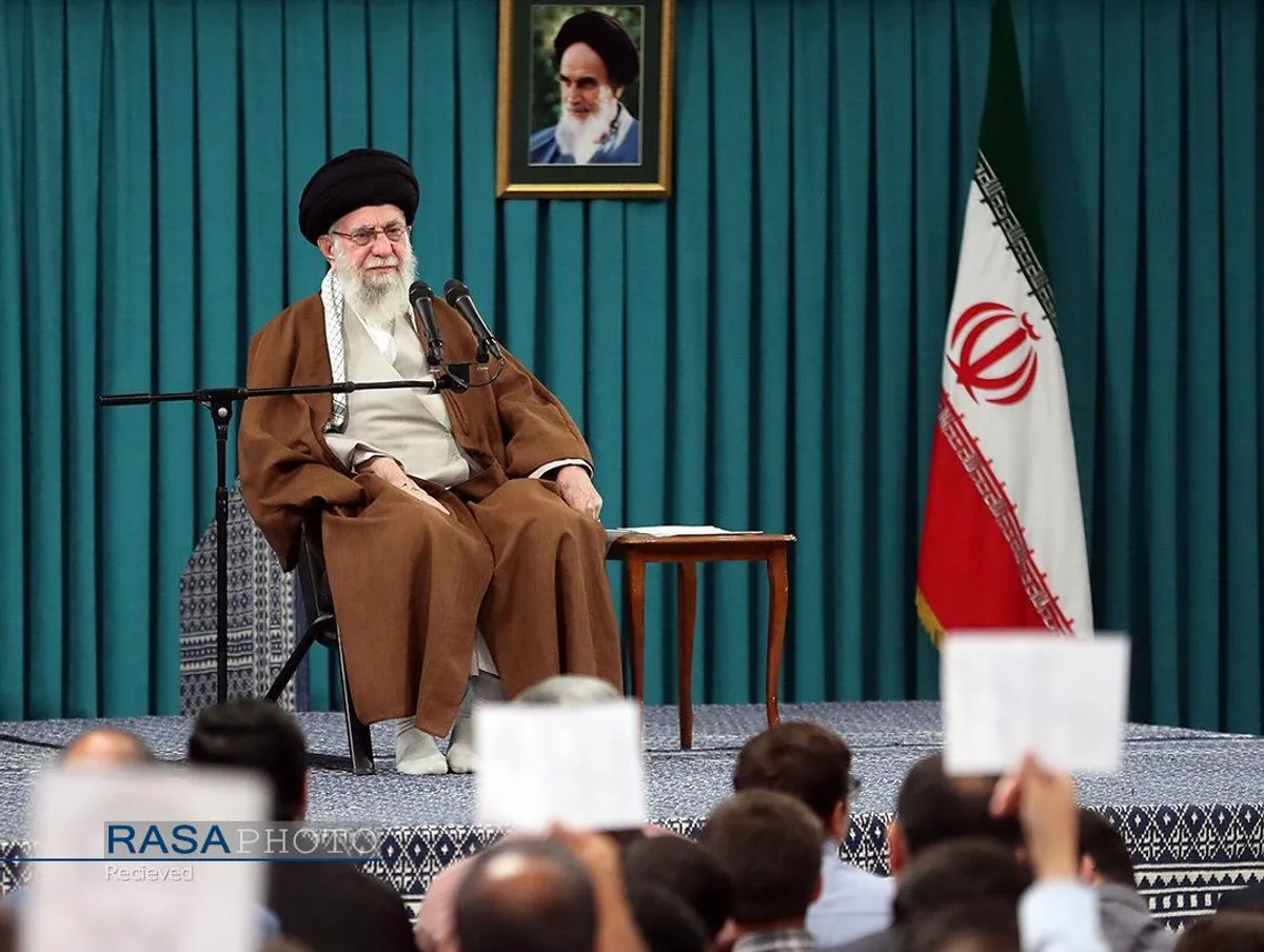 دیدار جمعی از خانواده&zwnj;های اعضای سپاه پاسدران با رهبر انقلاب اسلامی
