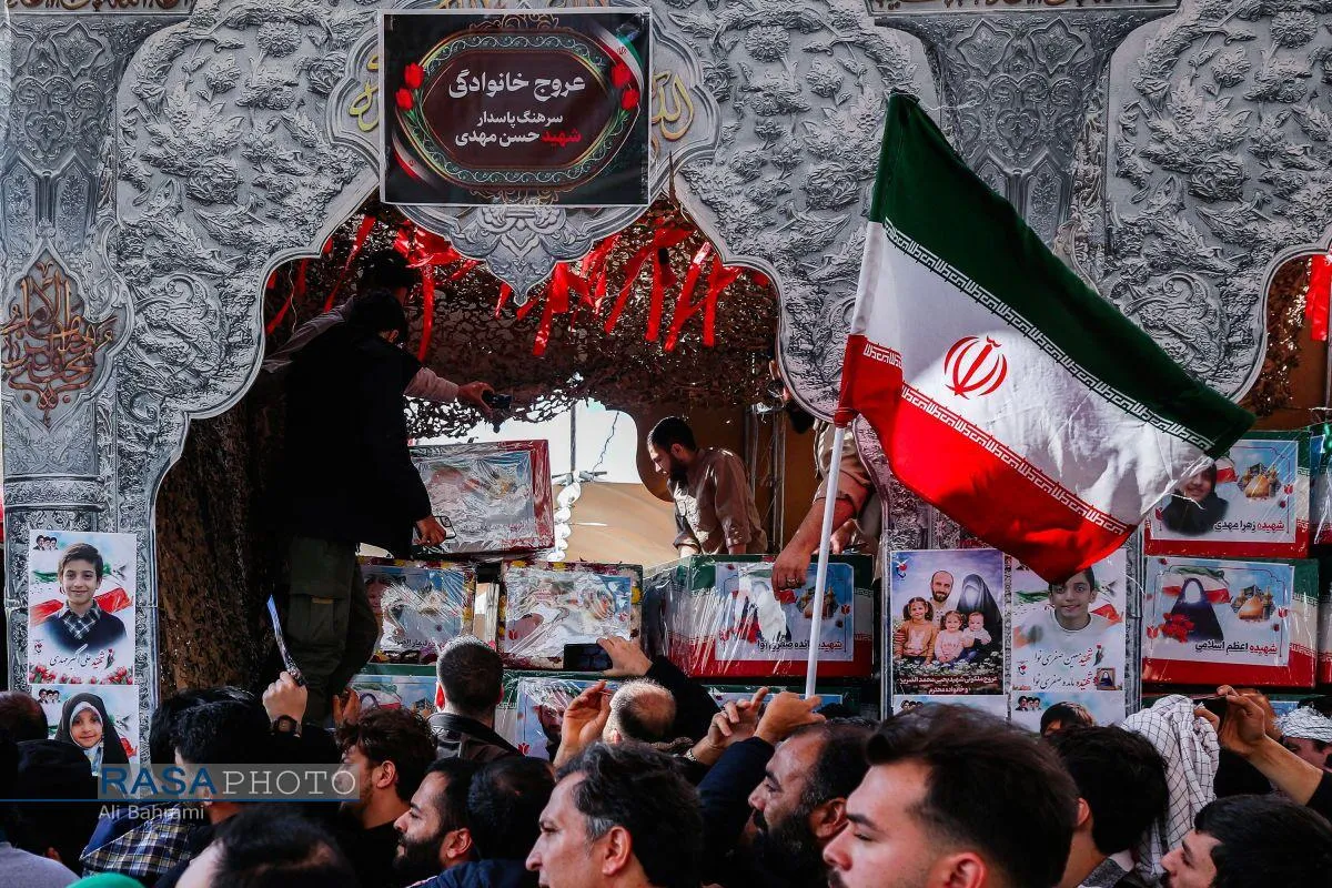 تشییع پیکر ۱۷ شهید تجاوز آمریکایی صهیونی به پردیسان