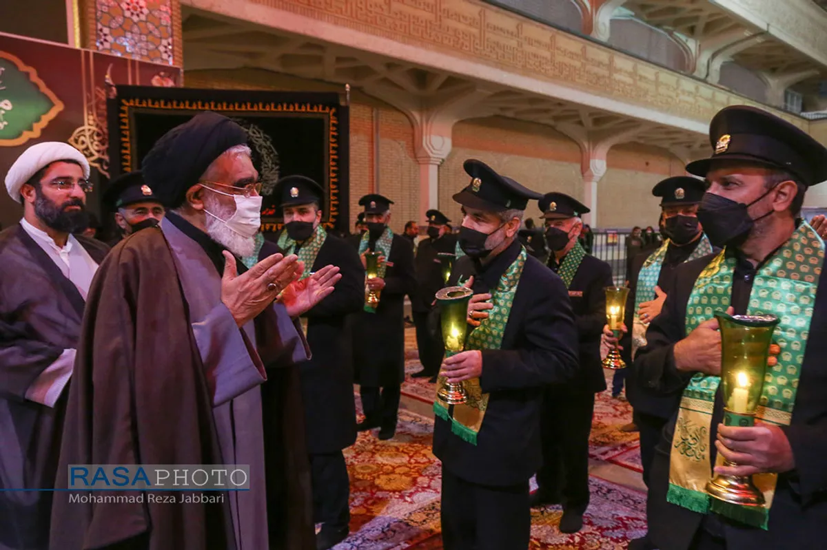 آیین شمع گردانی شام  وفات حضرت معصومه (س)