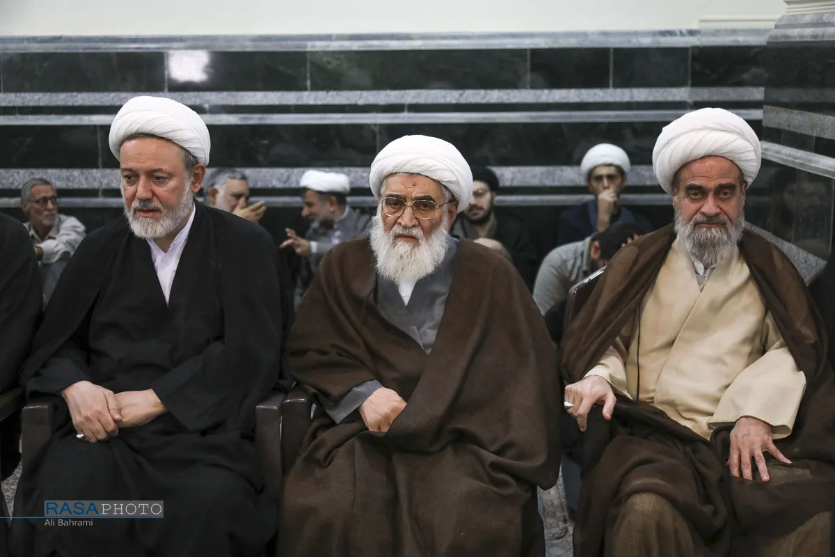 تشییع پیکر حضرت آیت الله شبیری زنجانی در قم