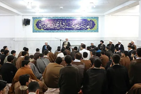 ترویج نگاه تاریخی در میان طلاب، پایه شکل گیری حوزه‌ تمدن ساز