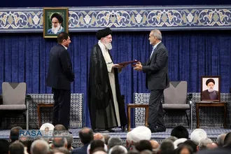 مراسم تنفیذ حکم چهاردهمین دوره ریاست جمهوری اسلامی ایران&zwnj; توسط رهبر انقلاب