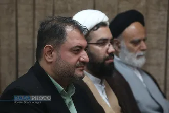 آیین رونمایی از جلد اول ویژه&zwnj;نامه روحانیت و دفاع مقدس