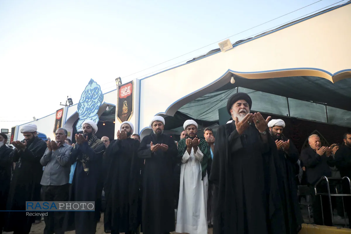 استغاثه به امام زمان (عج) در موکب آستان مسجد جمکران

