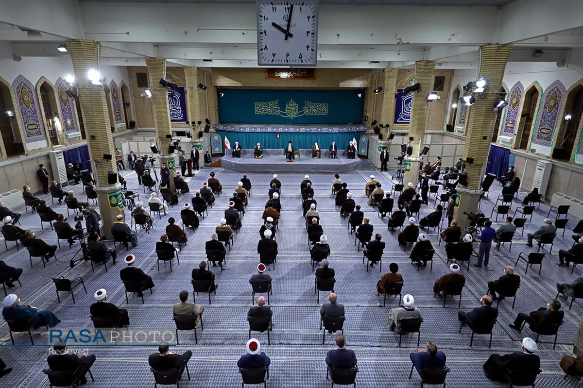 دیدار میهمانان کنفرانس وحدت اسلامى&zwnj; و جمعی از مسئولان نظام با رهبر انقلاب