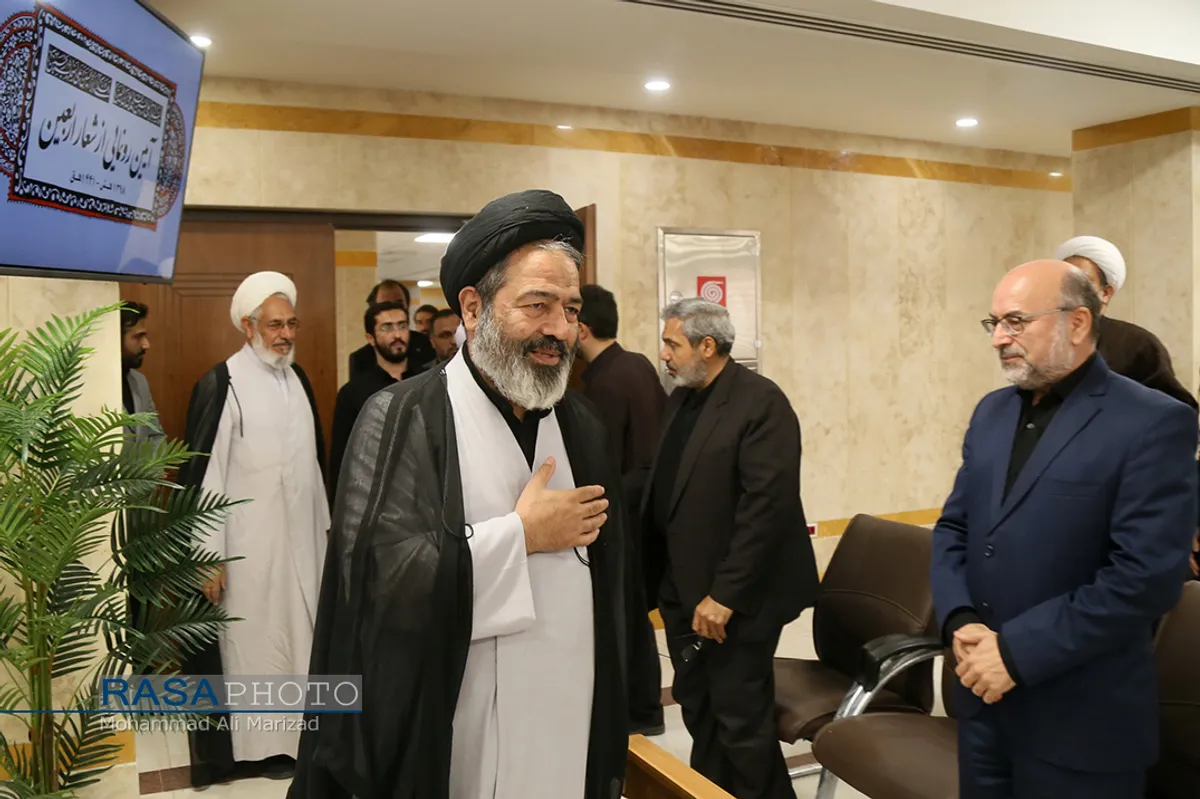 آئین رونمایی از شعار اربعین با حضور حجت الاسلام والمسلمین نواب نماینده ولی&zwnj;فقیه در امور حج و زیارت