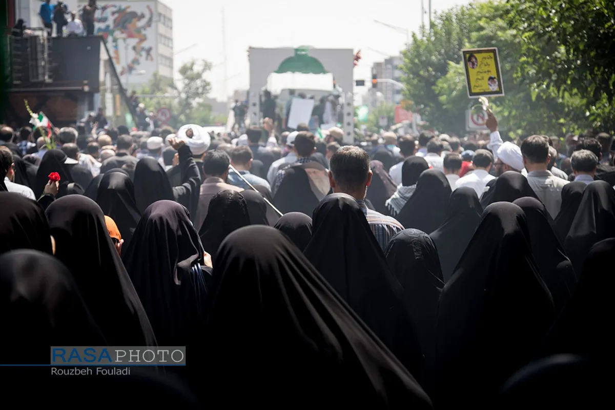 مراسم تشییع پیکر مطهر ۱۵۰ شهید دفاع مقدس در تهران&lrm;