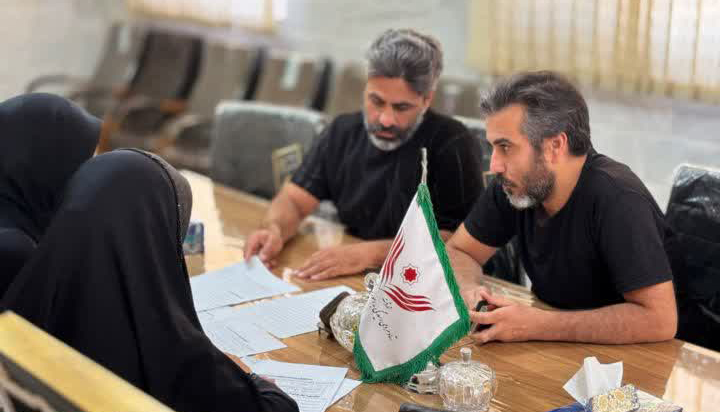 آزادی۳ زندانی جرائم غیرعمد توسط همسران شهدای کاشانی + عکس