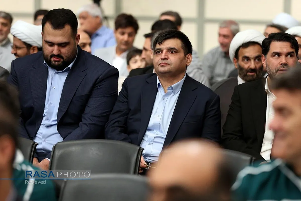 دیدار اعضای کاروان&zwnj;های اعزامی ایران به بازی&zwnj;های المپیک و پارالمپیک ۲۰۲۴ با رهبر انقلاب