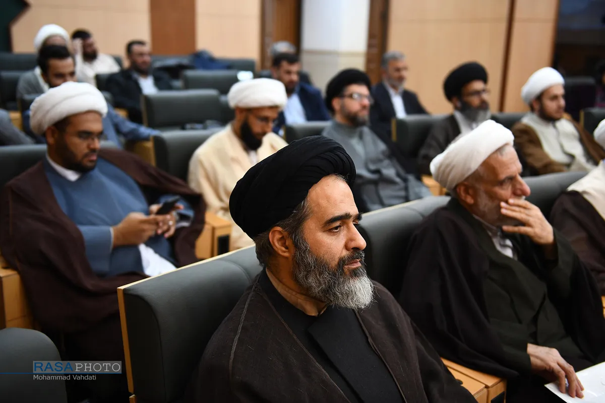 چهارمین همایش کتاب سال حکومت اسلامی
چهارمین همایش کتاب سال حکومت اسلامی