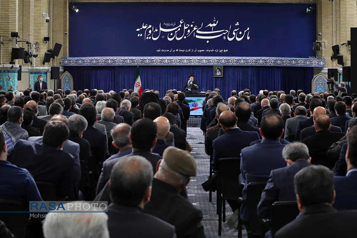 دیدار کارآفرینان، تولیدکنندگان و دانش بنیان&zwnj;ها با رهبر انقلاب