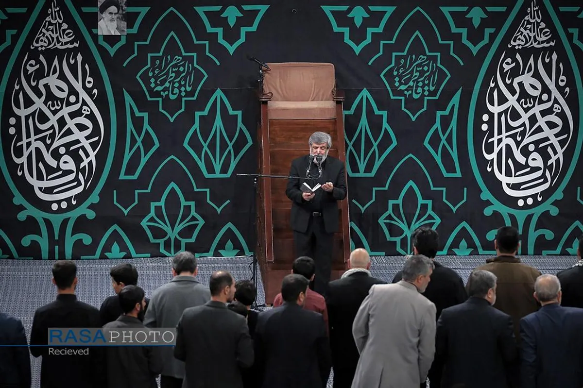 عزاداری شام شهادت حضرت فاطمه&zwnj;زهرا (سلام&zwnj;الله&zwnj;علیها) با حضور رهبر انقلاب