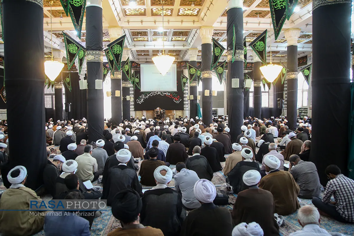 جلسه درس تفسیر حضرت آیت الله جوادی آملی