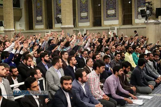 دیدار جمعی از دانشجویان و نمایندگان تشکل&zwnj;های دانشجویی با رهبر انقلاب