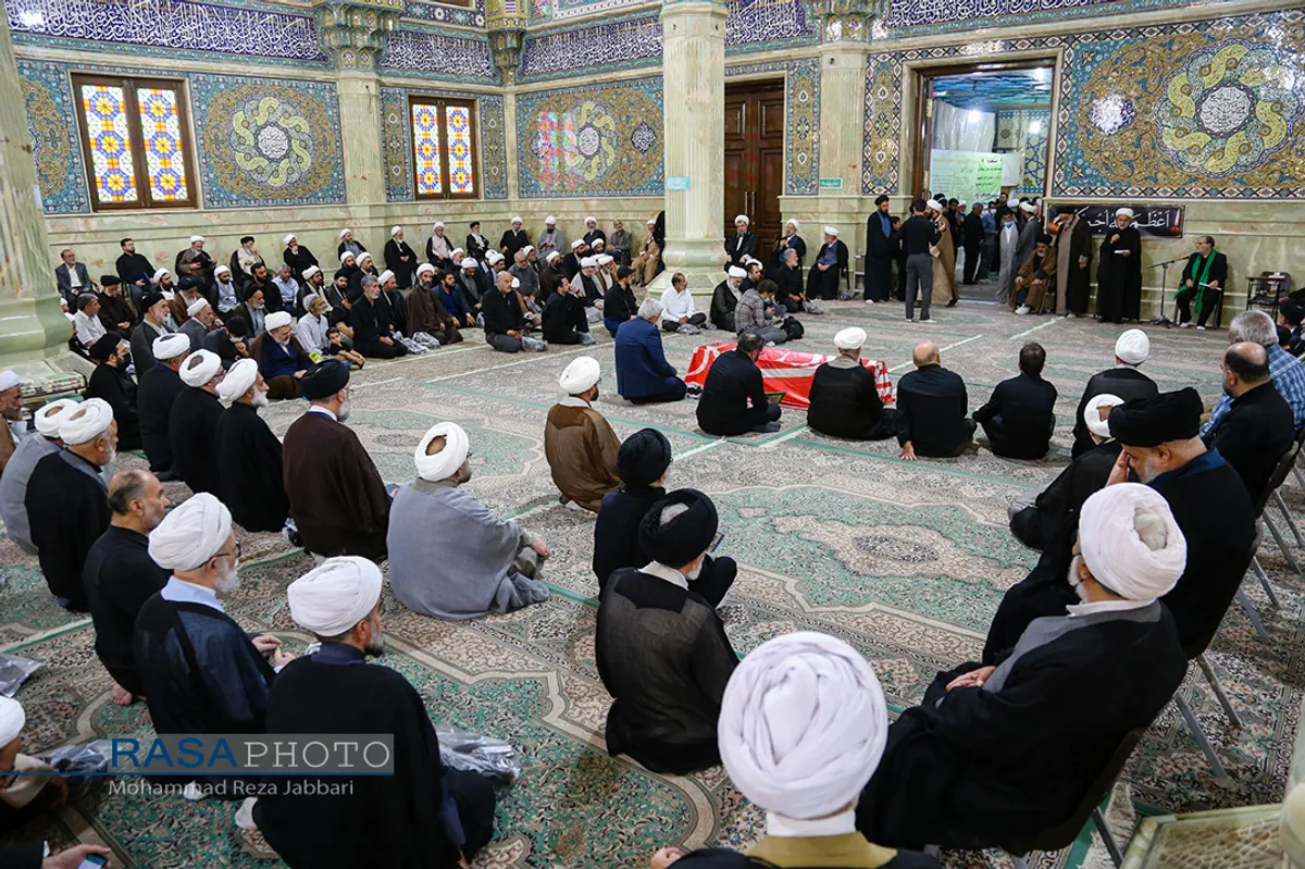 مراسم تشییع آیت الله دریاباری&lrm;&lrm;