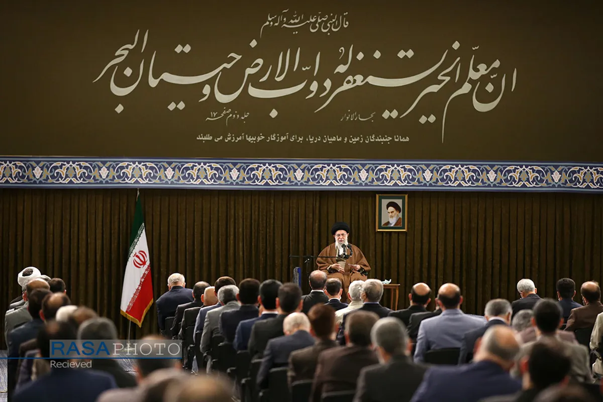 دیدار جمعی از معلمان با مقام معظم رهبری