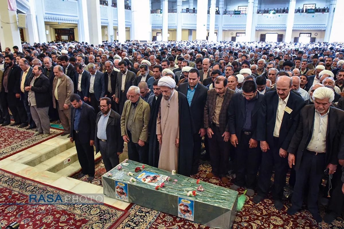 تشییع پیکر شهید مدافع حرم محمد باقری در شیراز