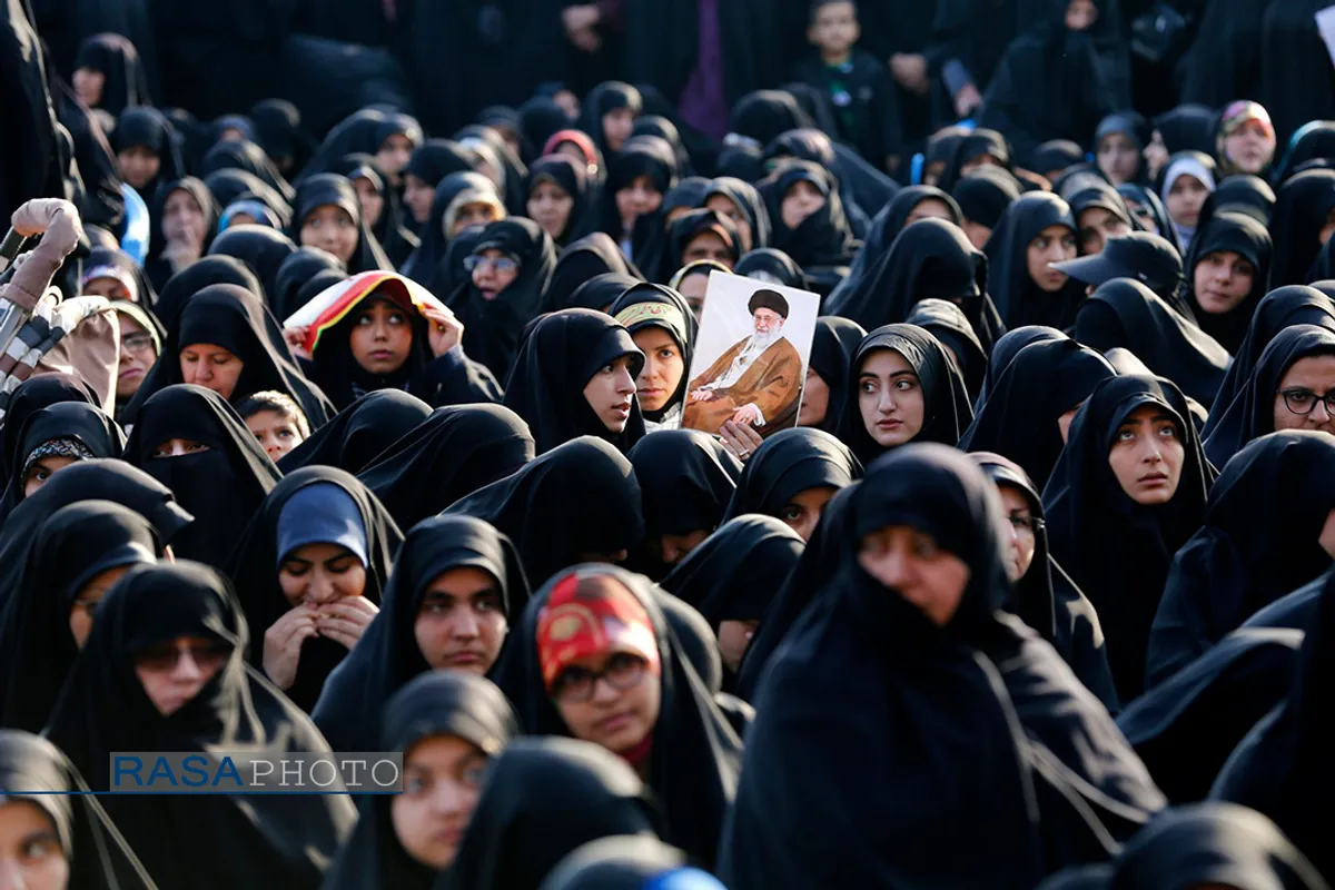 اجتماع دختران انقلاب در میدان امام حسین (ع) تهران