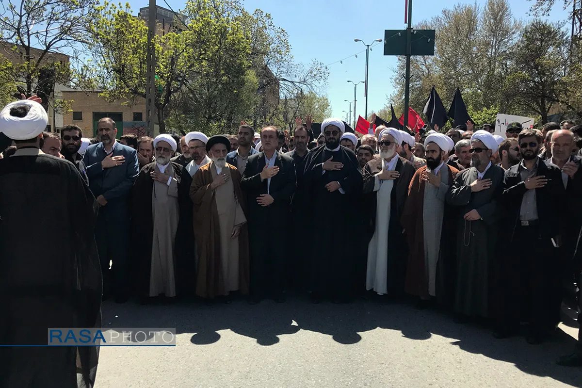 تشییع با شکوه طلبه شهید حجت الاسلام قاسمی در همدان