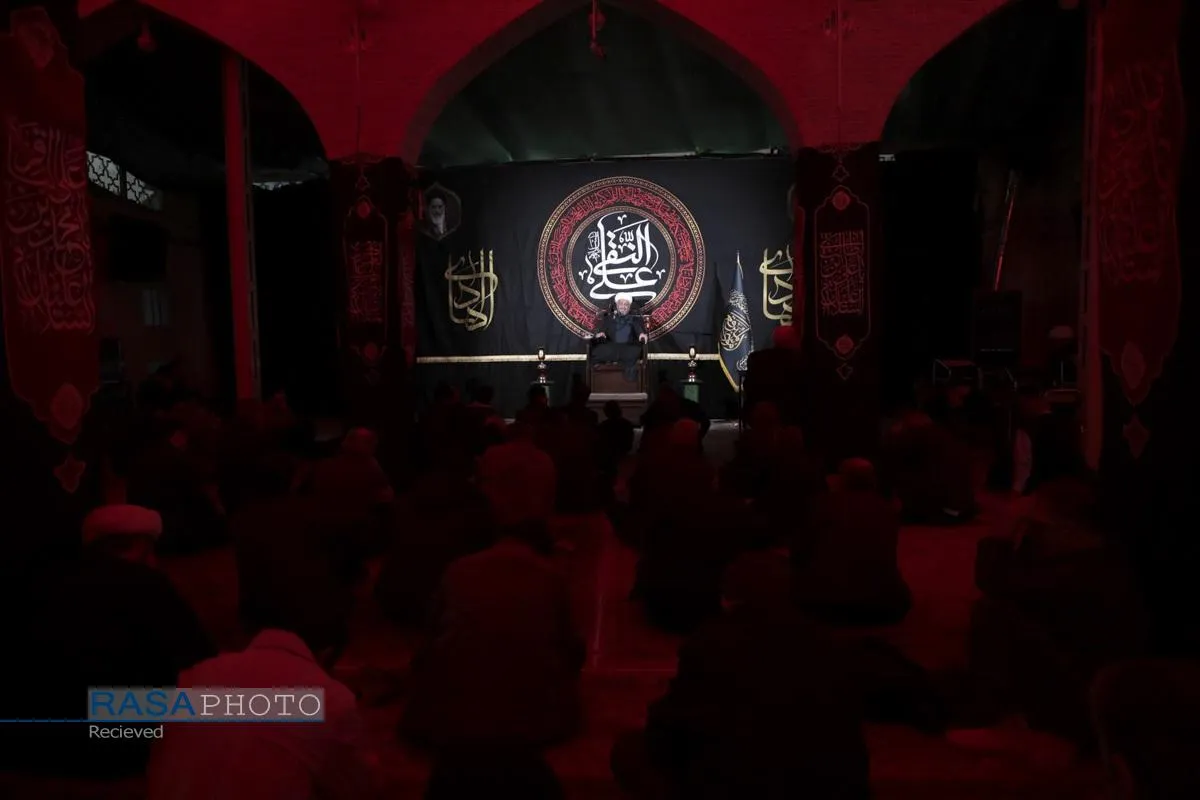 عزاداری شب شهادت حضرت امام هادی (علیه&zwnj;السلام) در حرم امامزاده موسی مبرقع قم