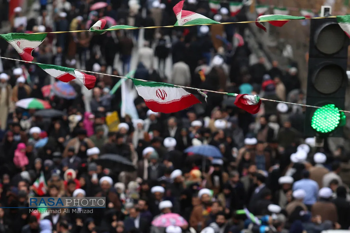 بعثت انقلاب | راهپیمایی عظیم ۲۲ بهمن در قم