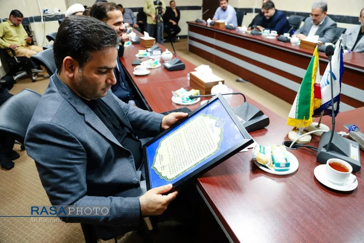 بازدید استاندار قم به&zwnj;مناسبت روز خبرنگار از خبرگزاری رسا