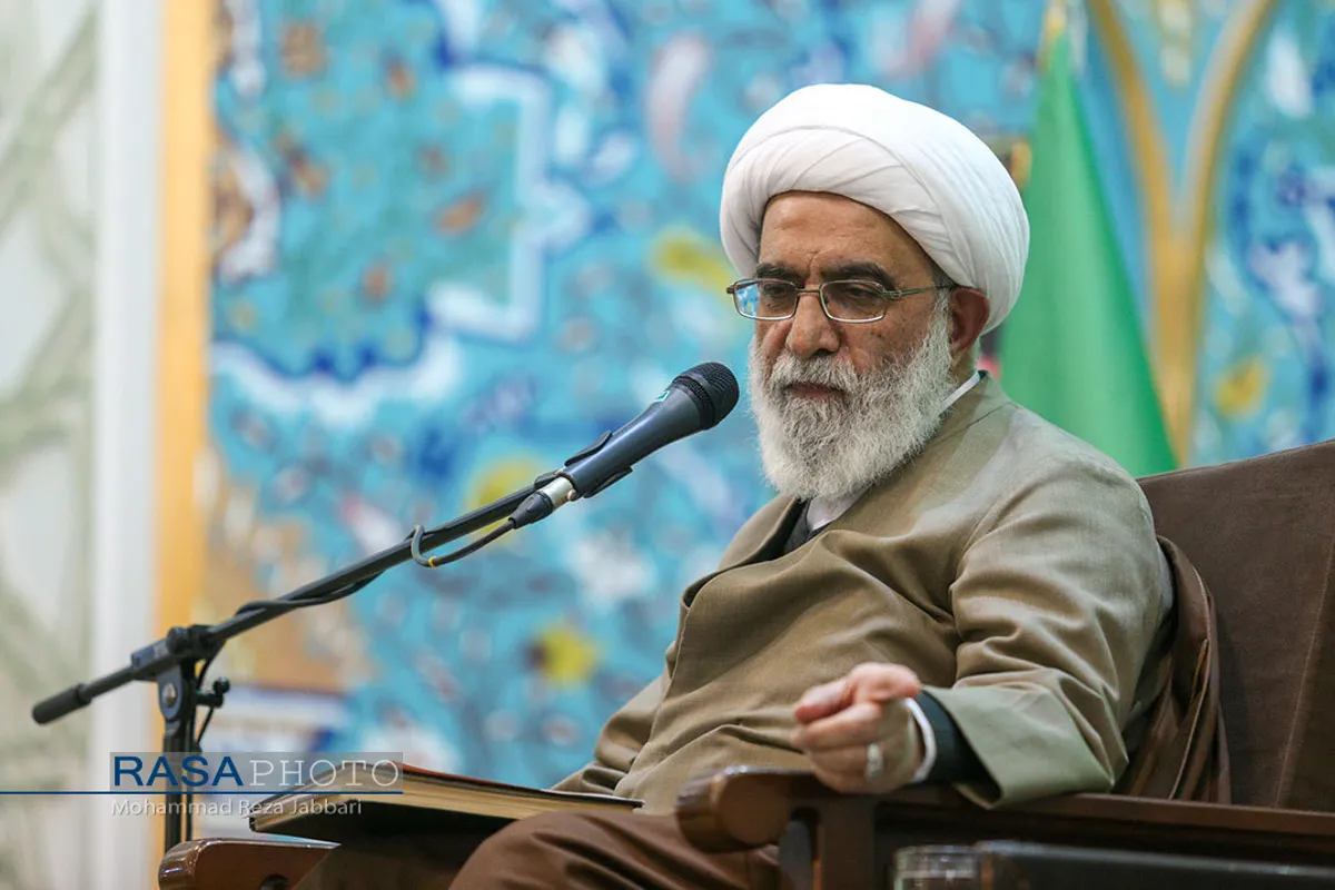 اولین جلسه عمومی درس اخلاق آیت الله شب&zwnj;زنده&zwnj;دار