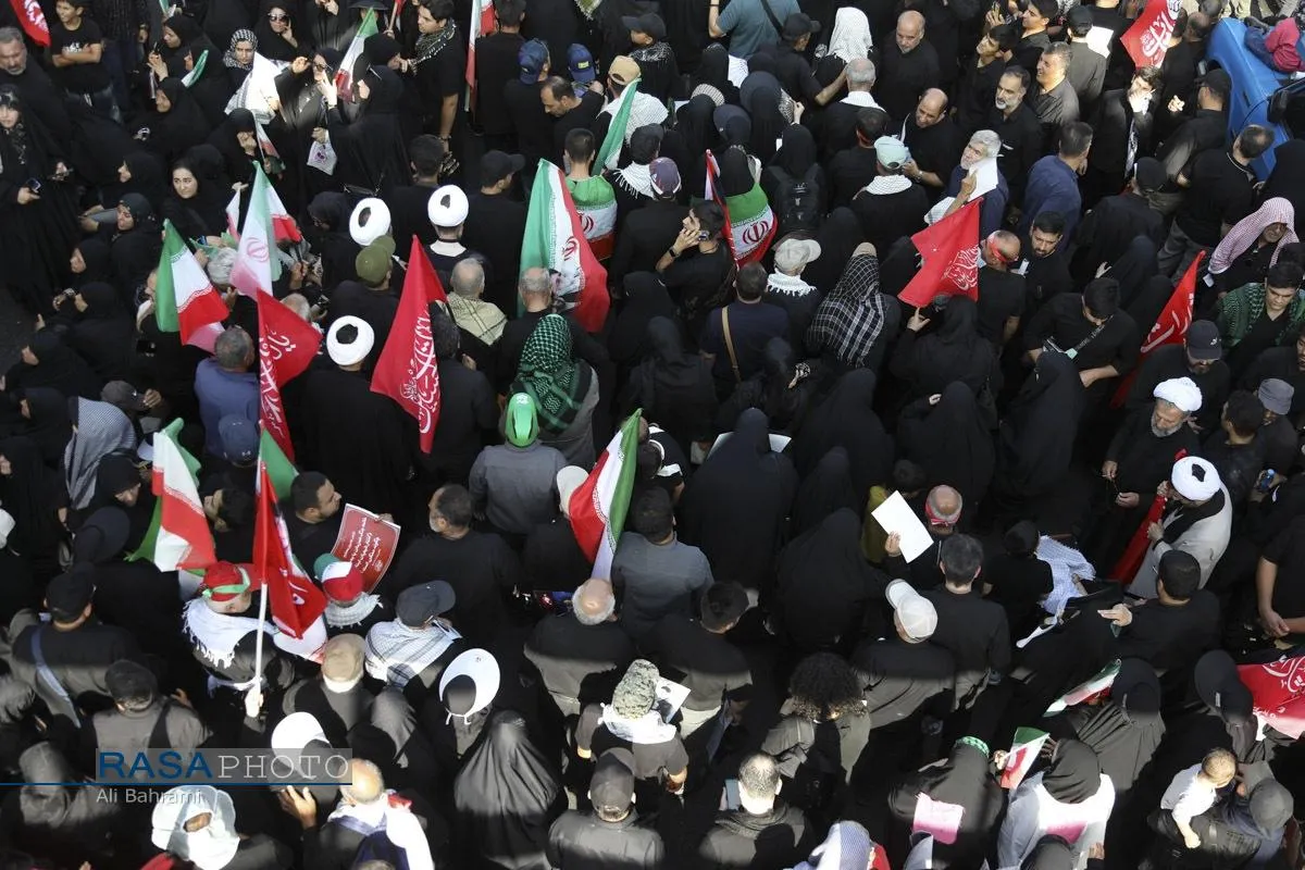 تشییع تاریخی رهبر شهید انقلاب در تهران