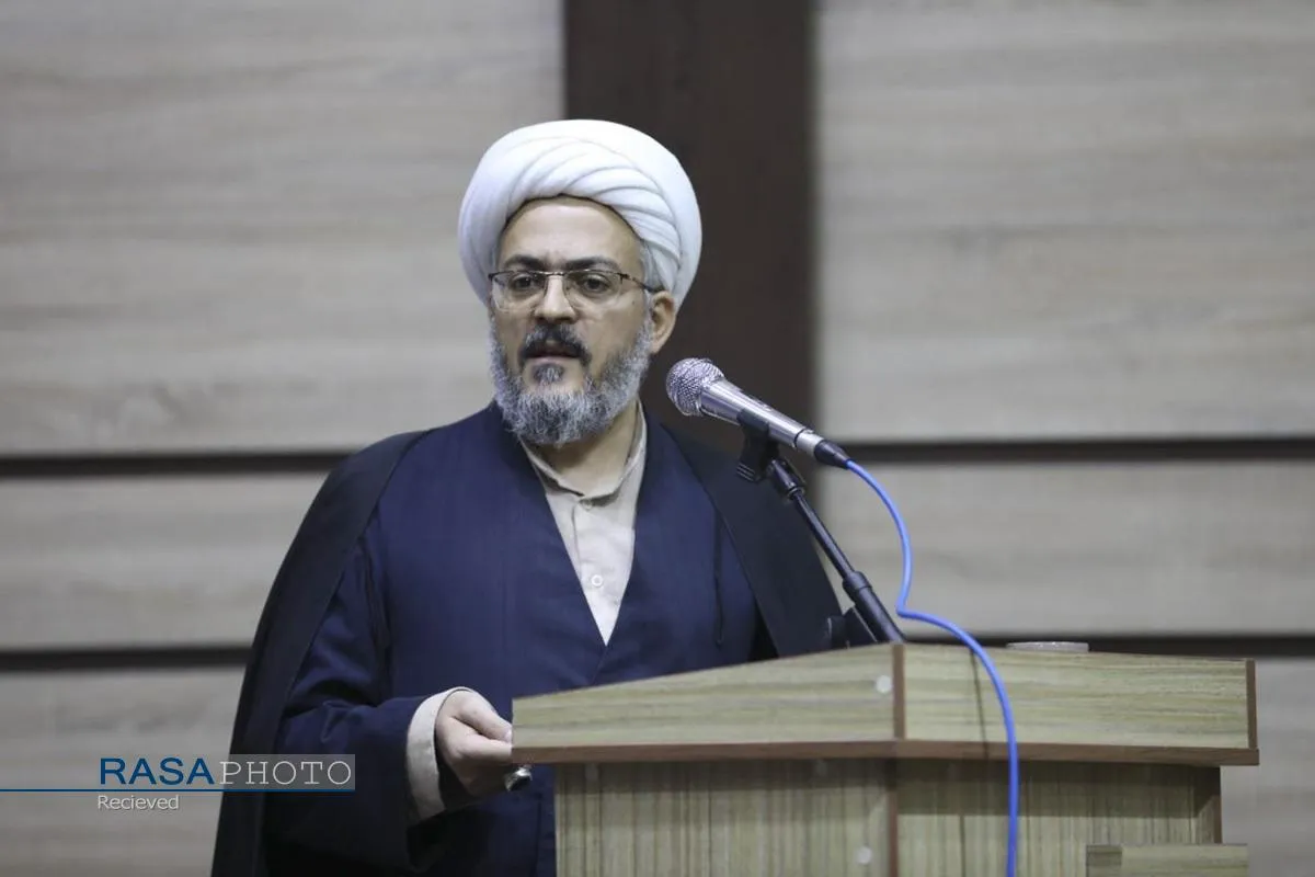 گردهمایی اساتید، طلاب مدارس علمیه ارومیه با حضور مسئول دبیرخانه شورای عالی حوزه&zwnj;های علمیه