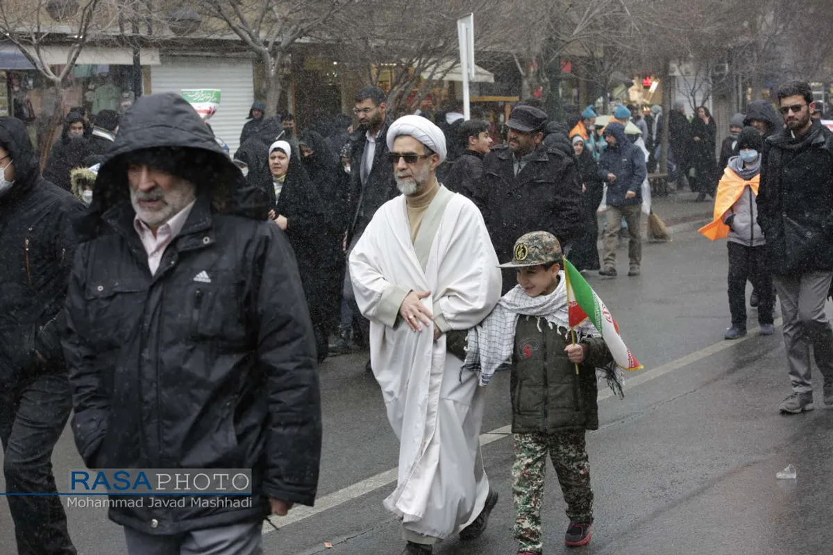 راهپیمایی عظیم مردم مشهد در سالروز یوم الله ۲۲ بهمن
