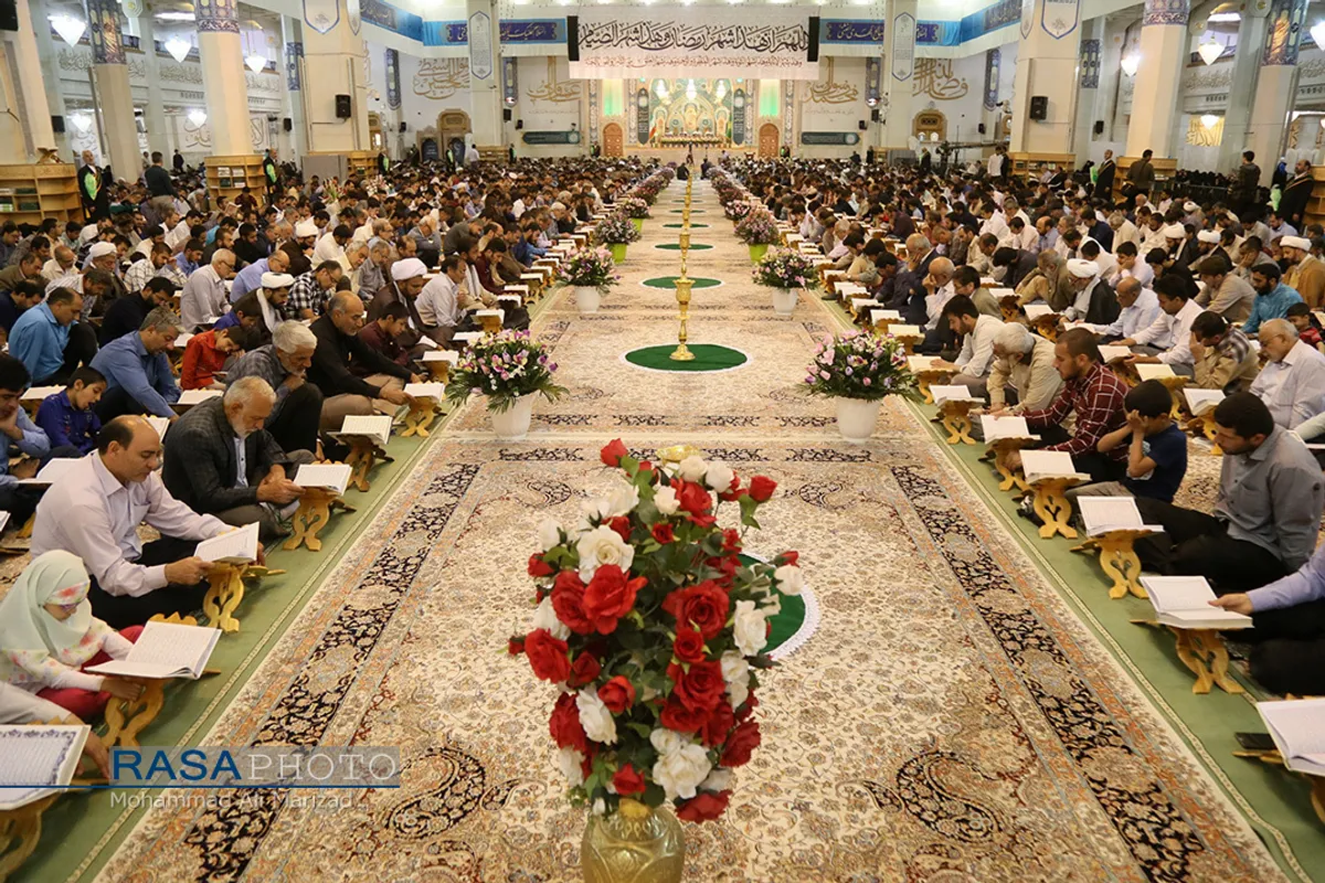 مراسم جزء خوانی قرآن کریم در حرم حضرت معصومه (سلام الله علیها)