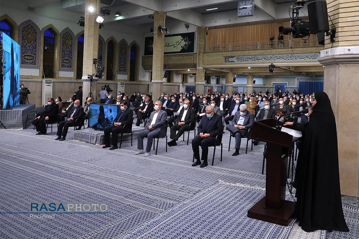 دیدار تولیدکنندگان و فعالان اقتصادی با مقام معظم رهبری