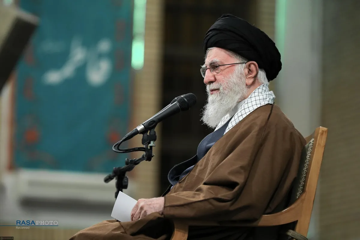 دیدار هزاران نفر از زنان و دختران با رهبر انقلاب