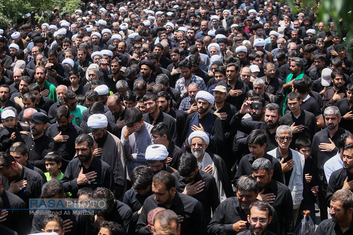 دسته عزاداری روز شهادت حضرت امام جعفر صادق (علیه السلام) با حضور حضرت آیت الله وحید خراسانی