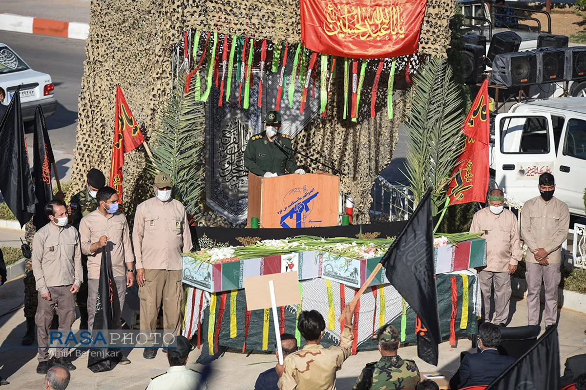 تشییع پیکر شهدا دفاع مقدس در شیراز&lrm;
