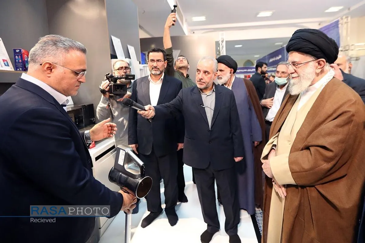 بازدید مقام معظم رهبری از نمایشگاه توانمندی&zwnj;های تولید داخلی