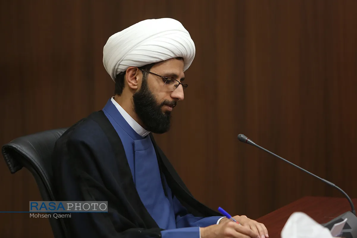 نشست راز ماندگاری انقلاب اسلامی در اندیشه امامین انقلاب