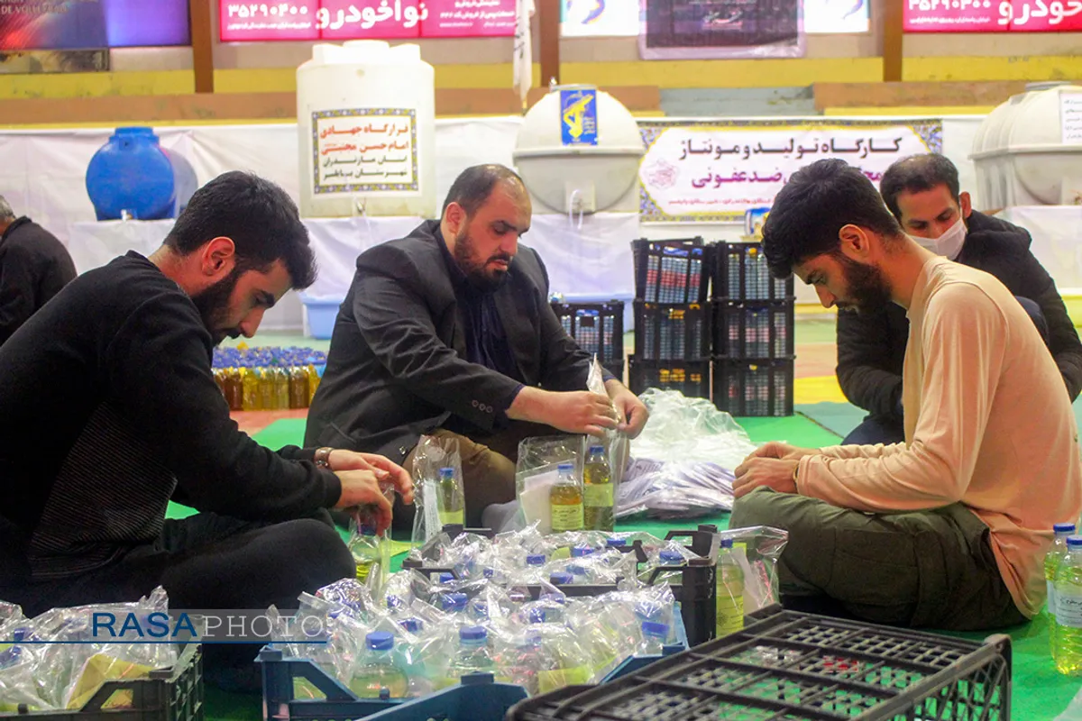 تولید محلول&zwnj;های ضد عفونی کننده توسط قرارگاه جهادی امام حسن مجتبی (علیه السلام) استان مازندران