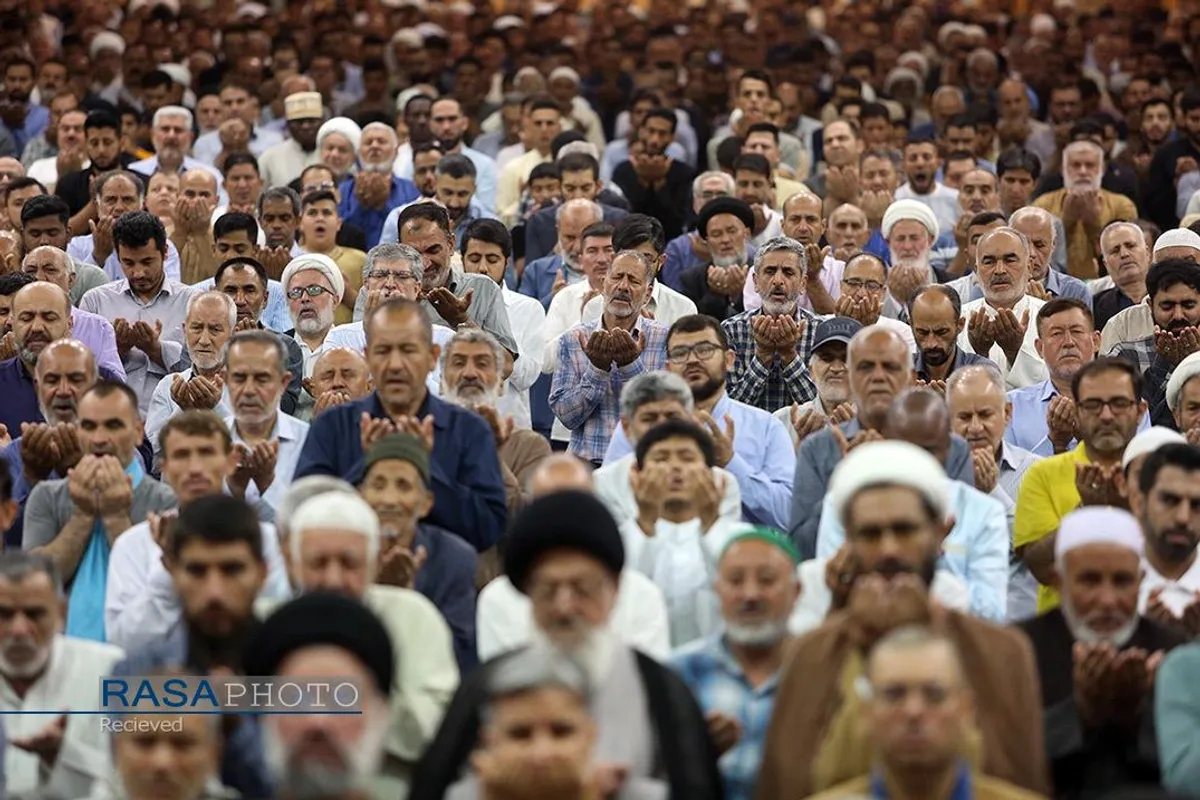 اقامه نماز عید سعید قربان در حرم کریمه اهلبیت (ع)