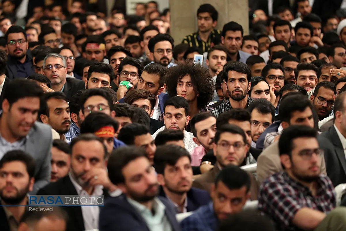 دیدار جمعی از دانشجویان و نمایندگان تشکل&zwnj;های دانشجویی با رهبر انقلاب