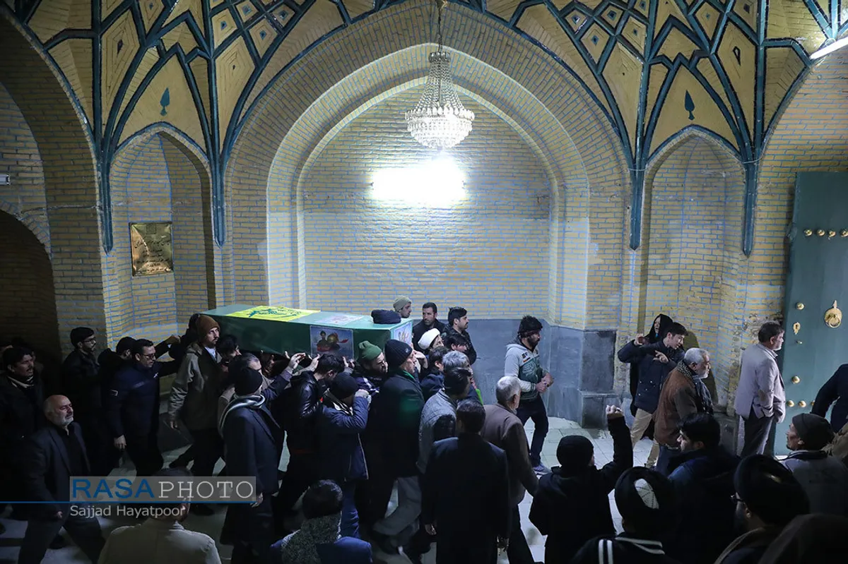 تشییع پیکر طلبه شهید مدافع حرم حجت الاسلام موسوی در قم