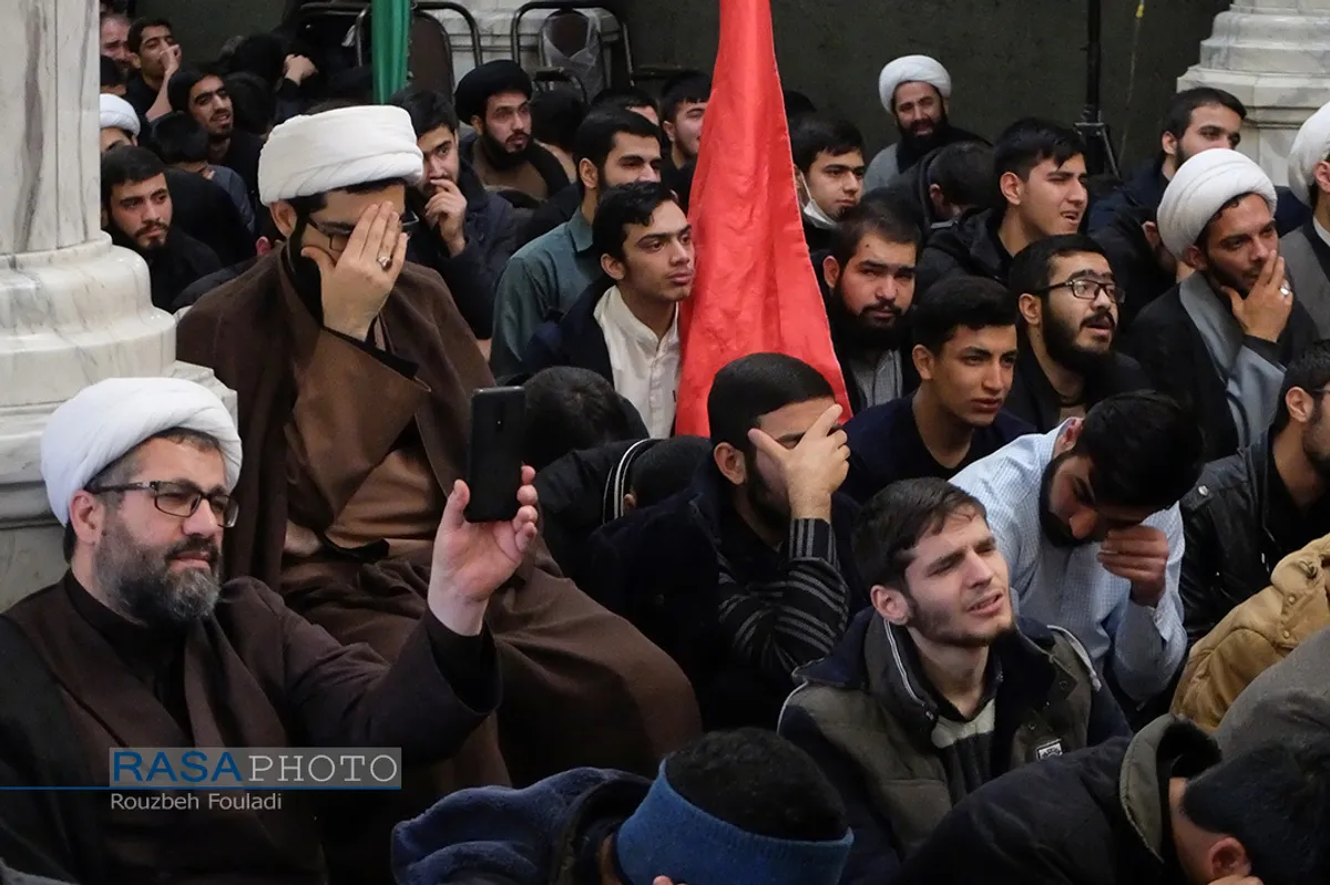 تجمع طلاب حوزه علمیه تهران درپی شهادت سپهبد حاج قاسم سلیمانی