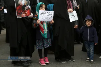 تجمع جمعی از طلاب و دانشجویان در حمایت از مسلمانان هند