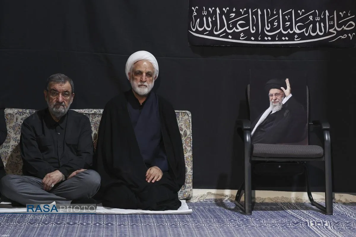 مراسم عزاداری شب تاسوعا در جوار محل شهادت رهبر شهید انقلاب اسلامی